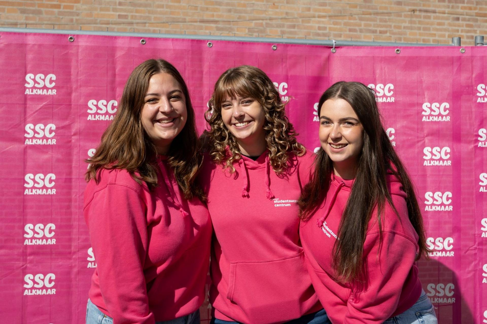 3 studenten tijdens jubileumviering Studentsucces Centrum (SSC) 